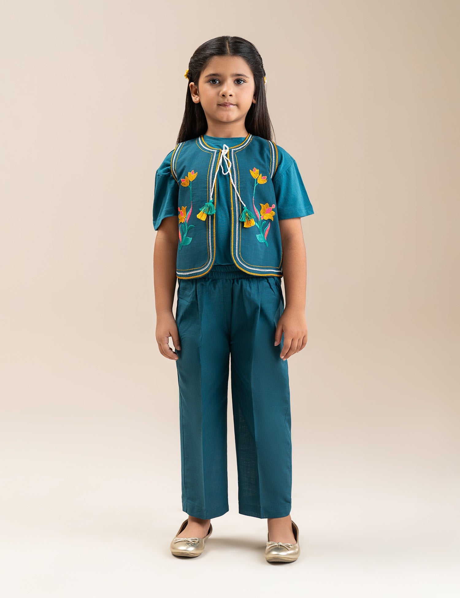 2 PIECE FLORAL EMBROIDERED SUIT
