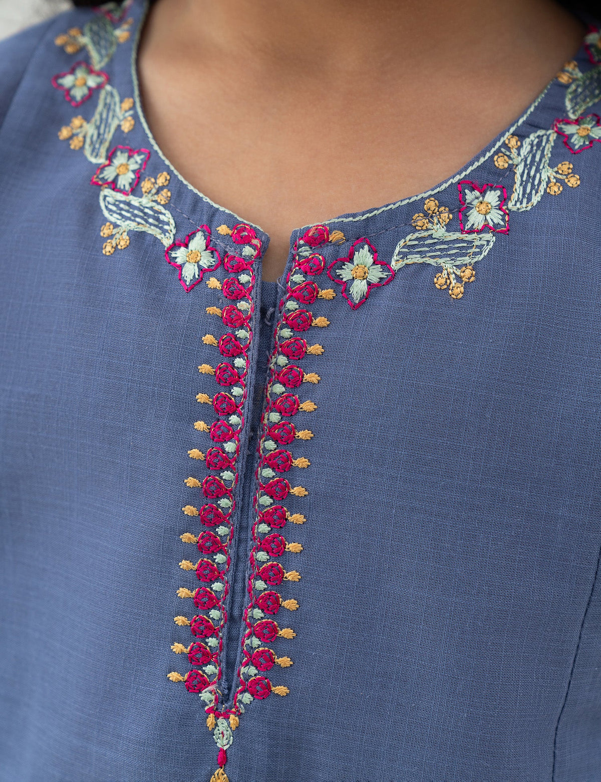 2 PIECE FLORAL EMBROIDERED SUIT - BK22601GEWS29535-BLUE-185997-3-4Y