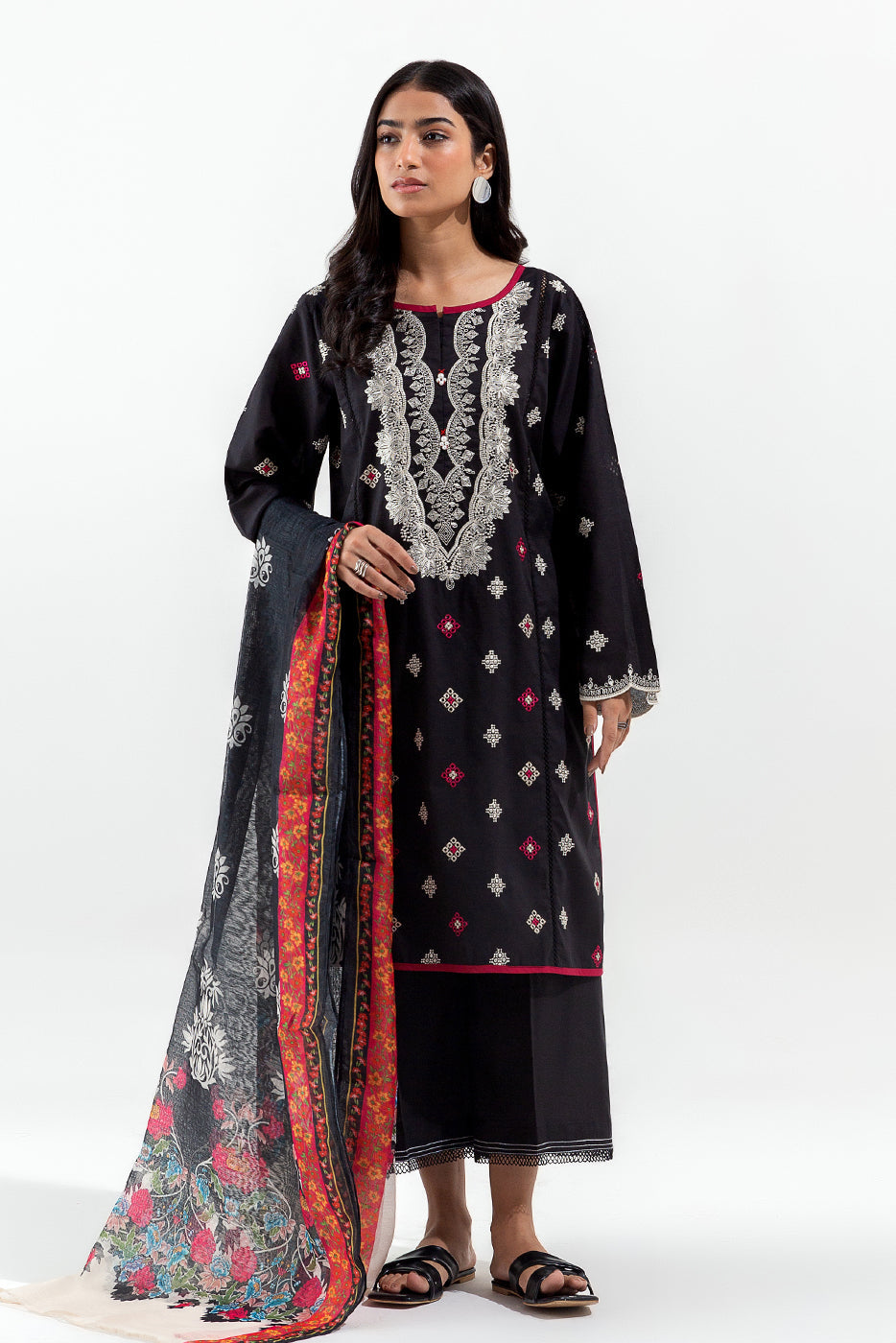 3 Piece Embroidered Lawn Suit (Pret)