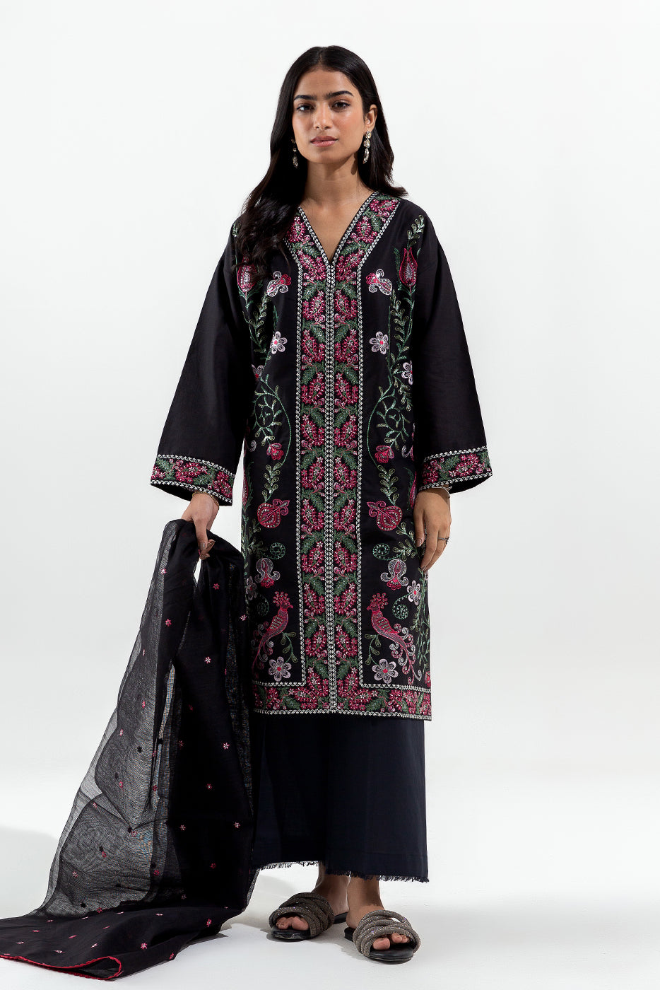 2 PIECE EMBROIDERED LAWN SUIT (LUXURY-PRET)