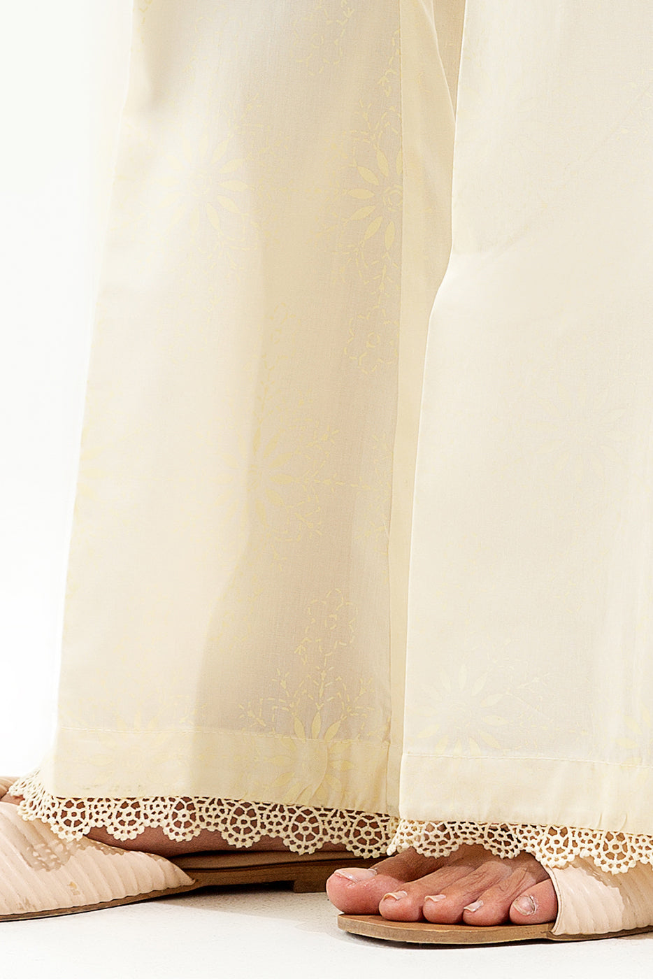 EMBROIDERED STRAIGHT PANTS
