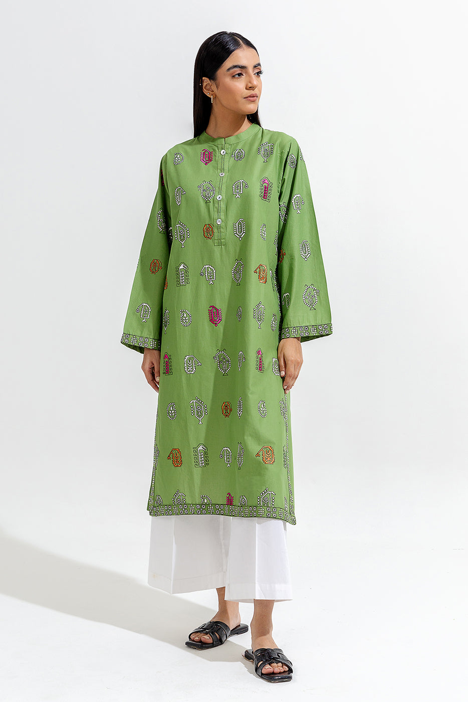 Embroidered Lawn Shirt (Pret)