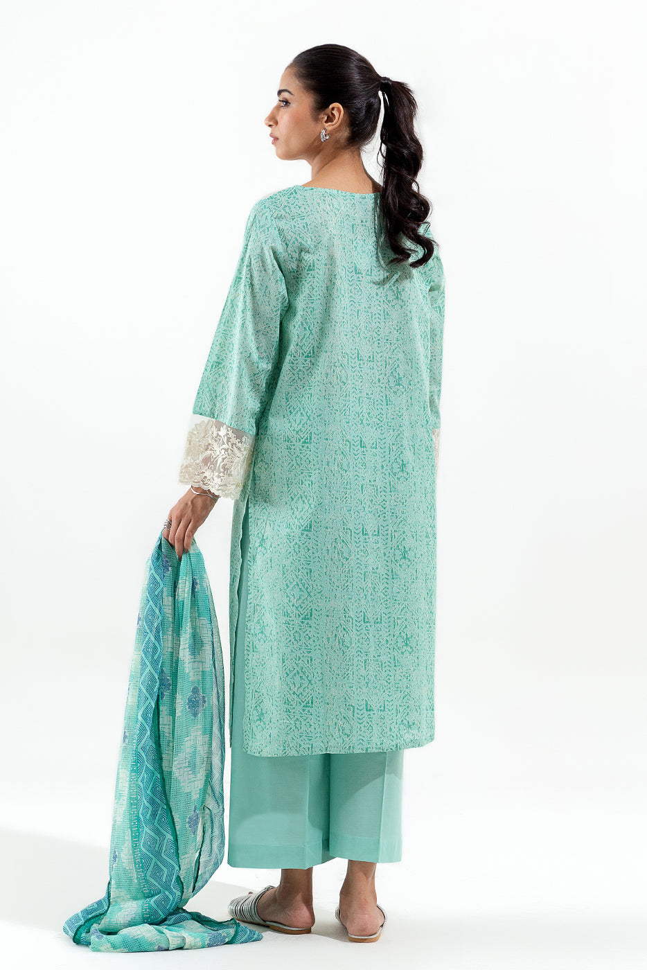3 Piece Embroidered Lawn Suit (Pret)