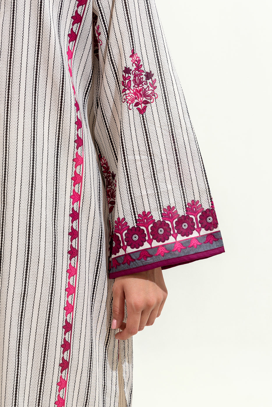 3 Piece Printed Lawn Suit (Pret)