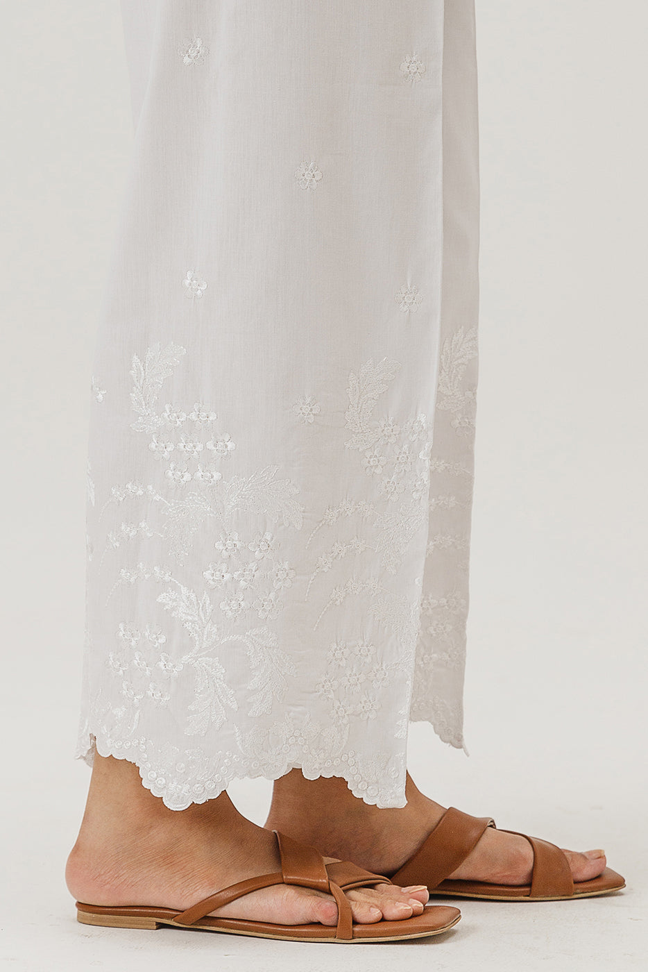 EMBROIDERED CULOTTE PANTS
