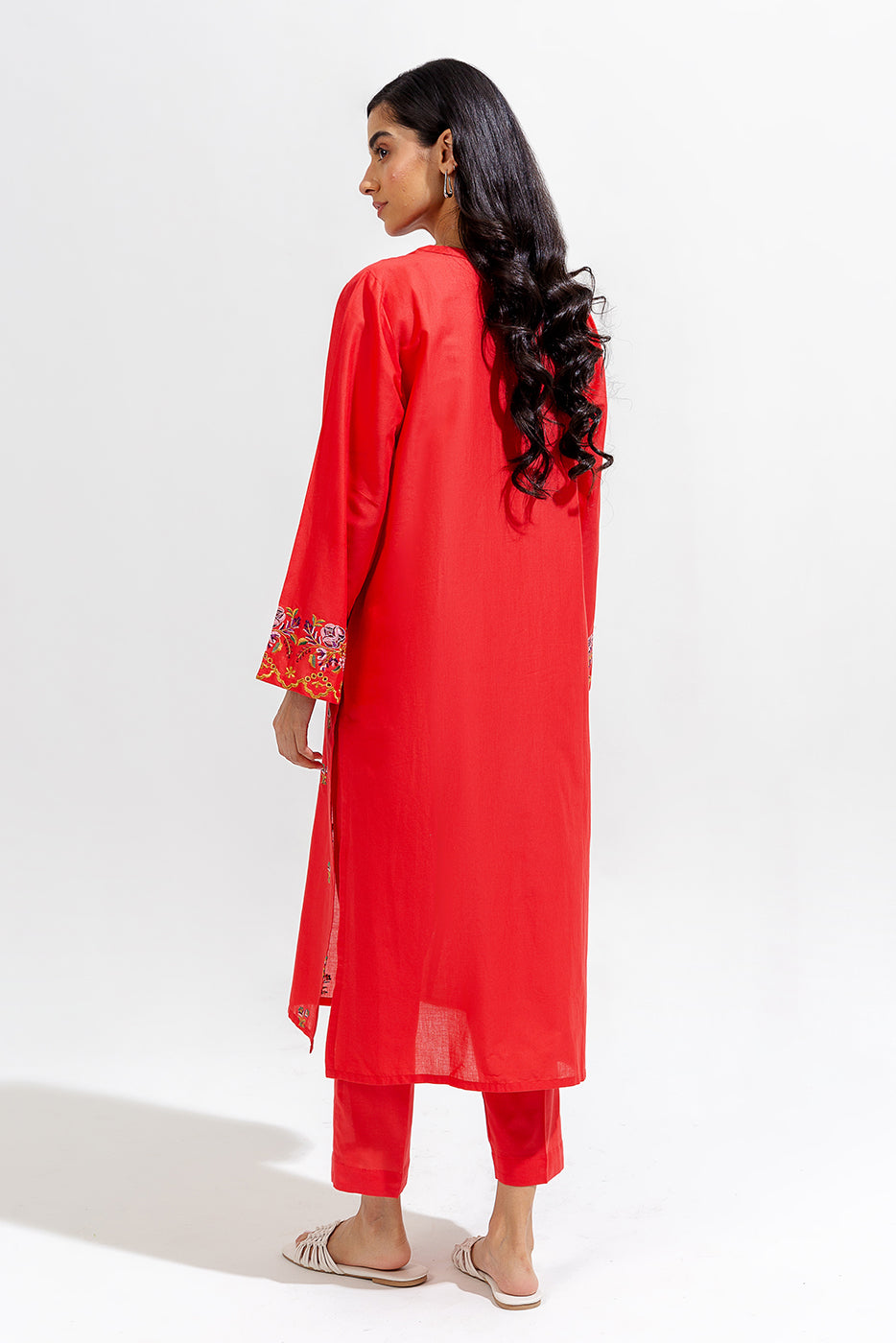 2 Piece Embroidered Lawn Suit (Pret)