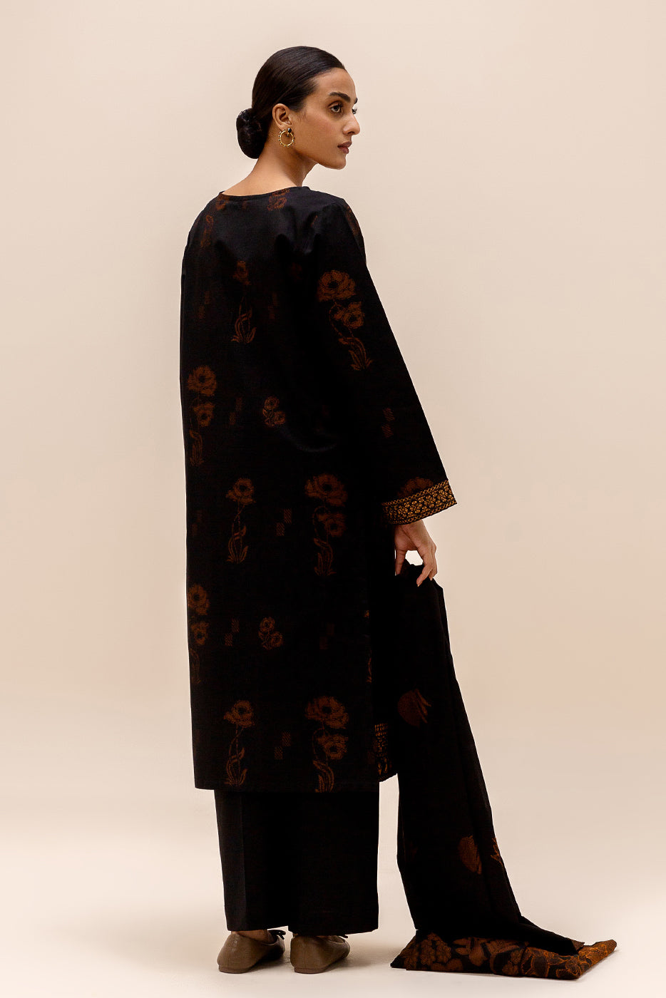 3 Piece Embroidered Jacquard Suit-Raven Glaze (Unstitched)