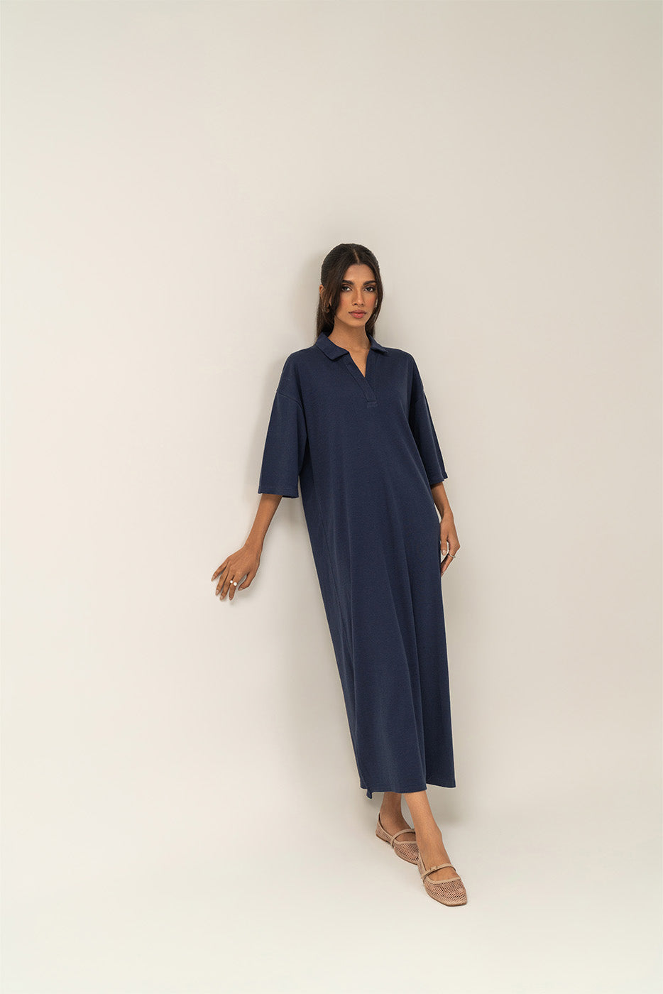 COLLAR V-NECK DRESS