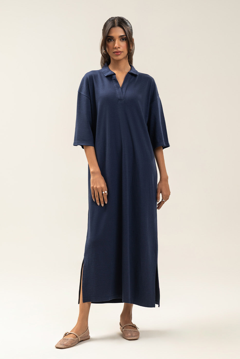 COLLAR V-NECK DRESS