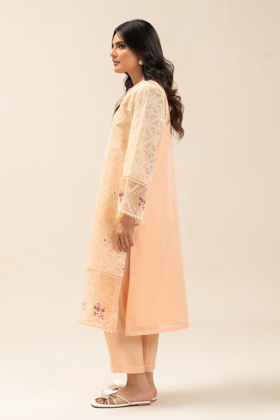 https://cdn.shopify.com/s/files/1/0488/9201/8848/files/BT1250002PR0126_2_b401956c-44a3-41c9-8751-6506d4ded71d.jpg?v=1771916145