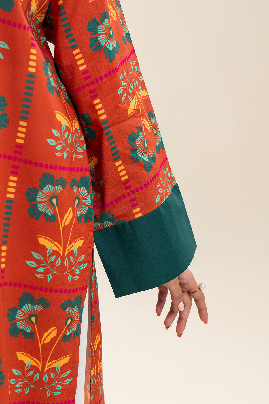 PRINTED TWO WAY SLUB SHIRT (PRET)