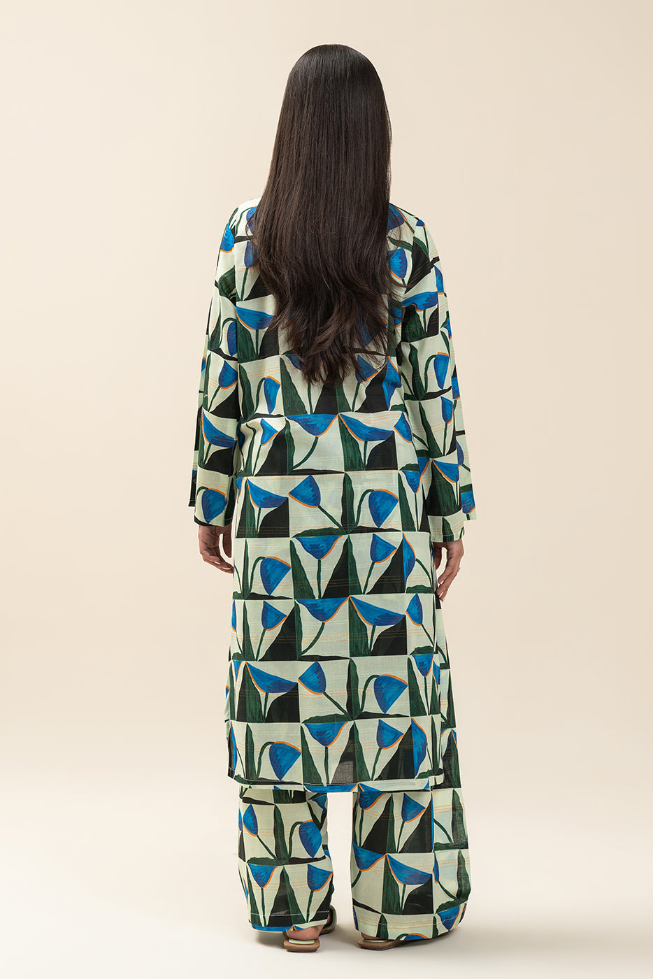 2 PIECE PRINTED DORIA LAWN SUIT (PRET)