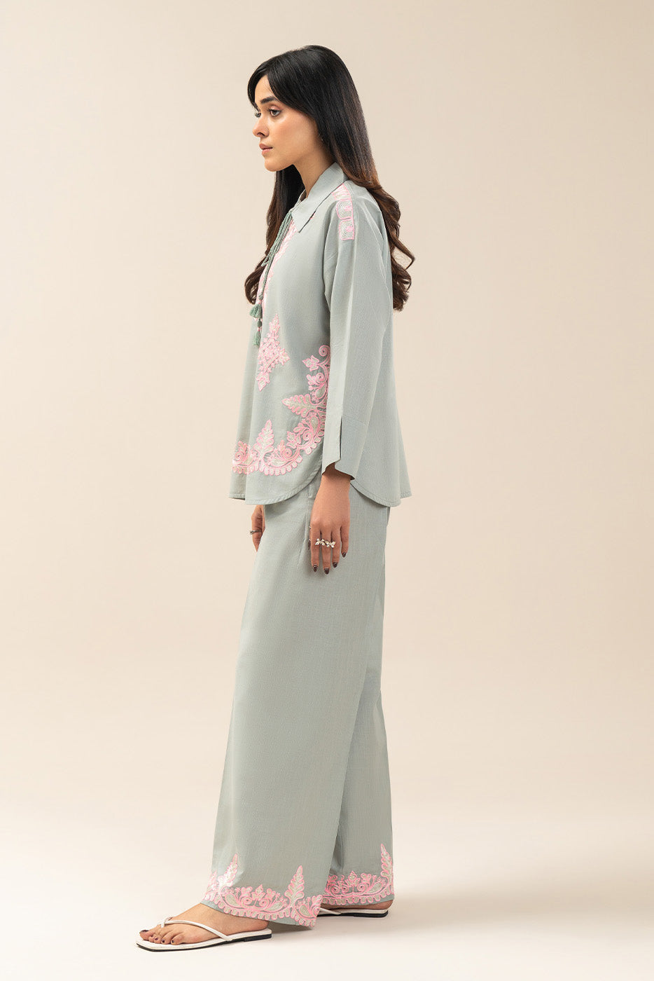 https://cdn.shopify.com/s/files/1/0488/9201/8848/files/BT1260001FU1004_2_1e16fef8-08c1-4a54-b922-e9e07e544231.jpg?v=1772619159