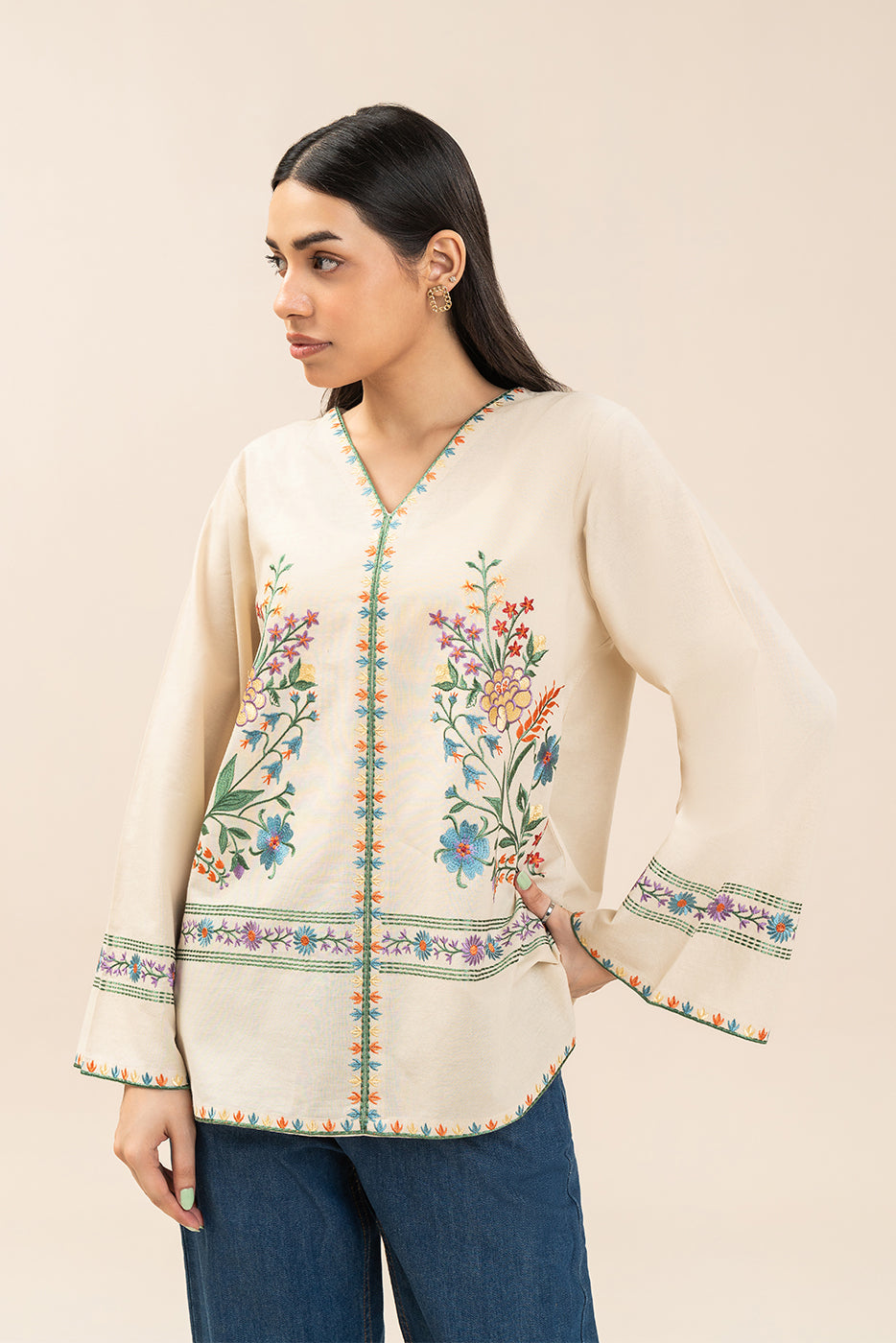 EMBROIDERED TOP