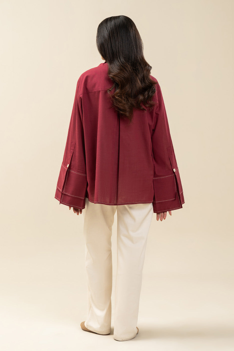 SOLID BUTTON DOWN TOP