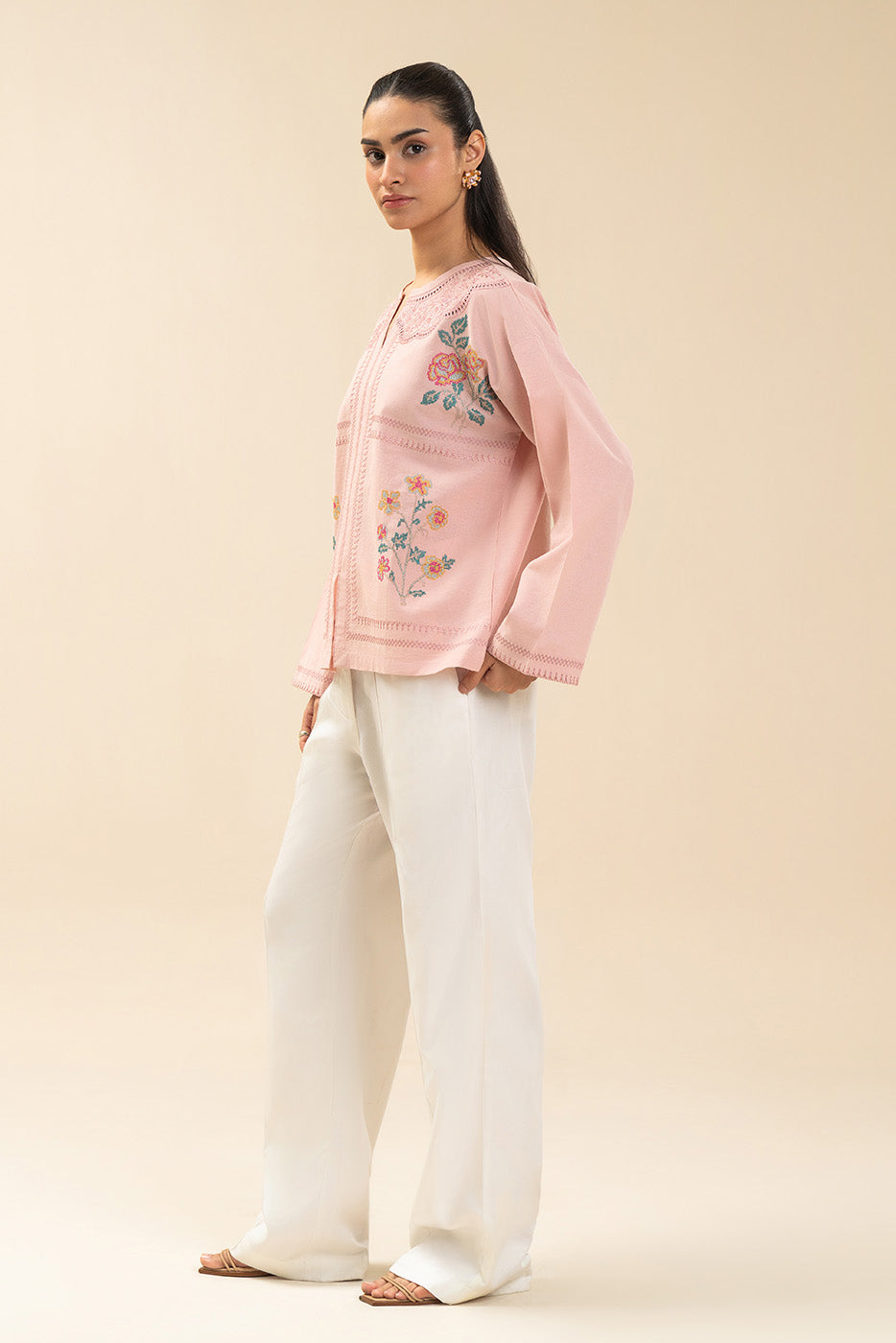 EMBROIDERED BLOUSE (FLOW)