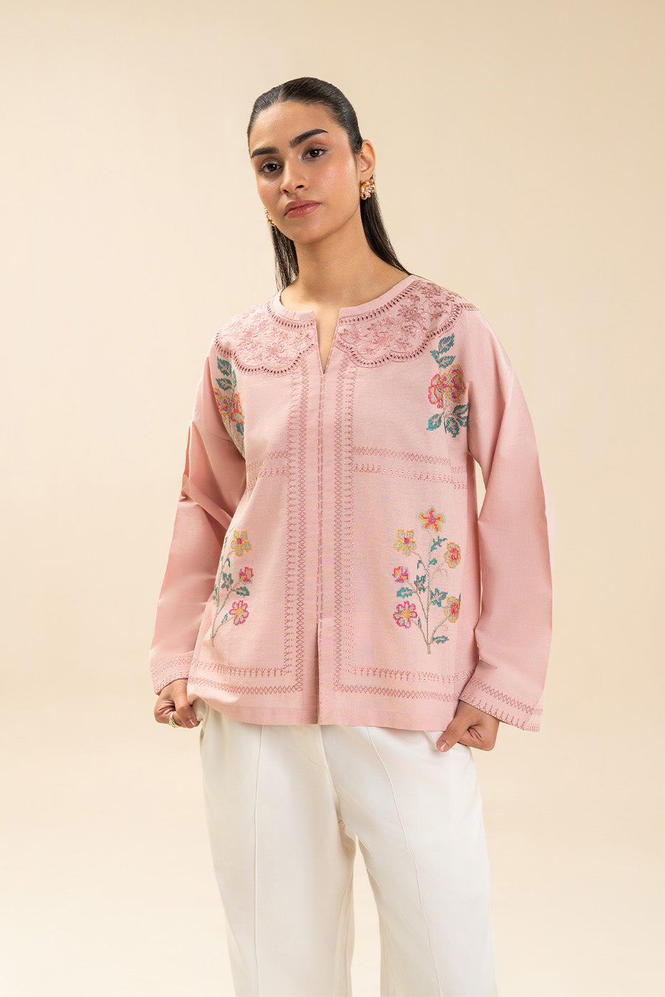 EMBROIDERED BLOUSE (FLOW)