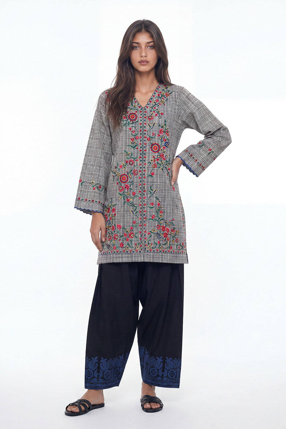 2 PIECE EMBROIDERED DORIA SUIT (PRET)