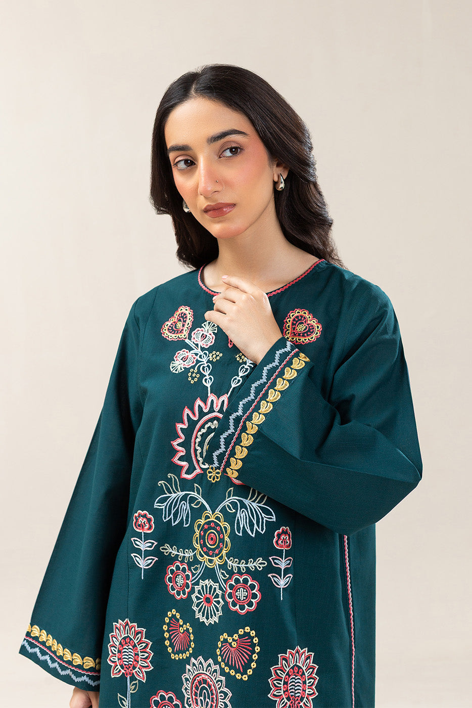 EMBROIDERED SLUB TOP (FLOW)