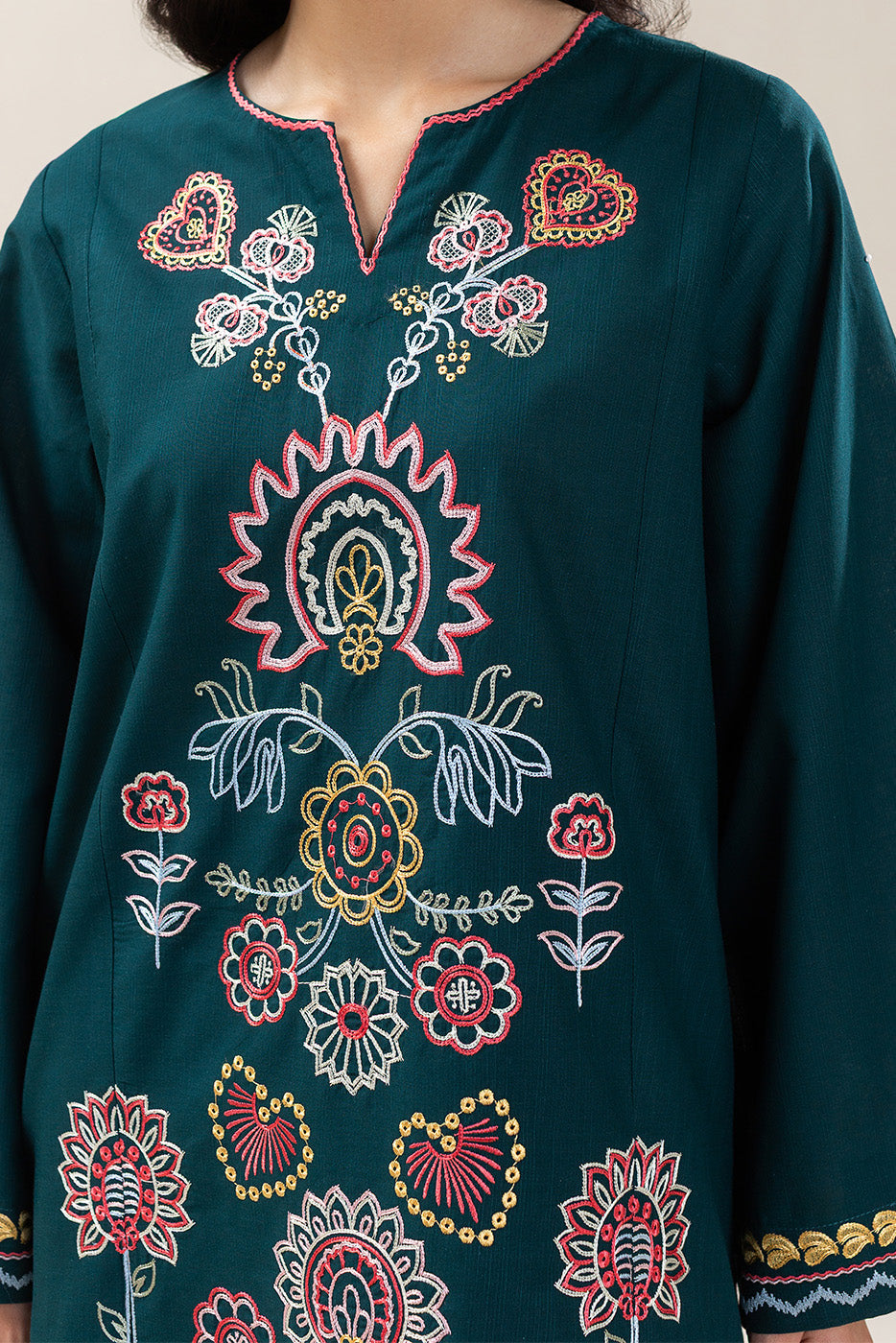 EMBROIDERED SLUB TOP (FLOW)
