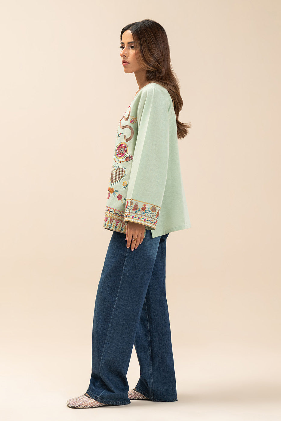 https://cdn.shopify.com/s/files/1/0488/9201/8848/files/BT1260003FU4043_2.jpg?v=1781696367