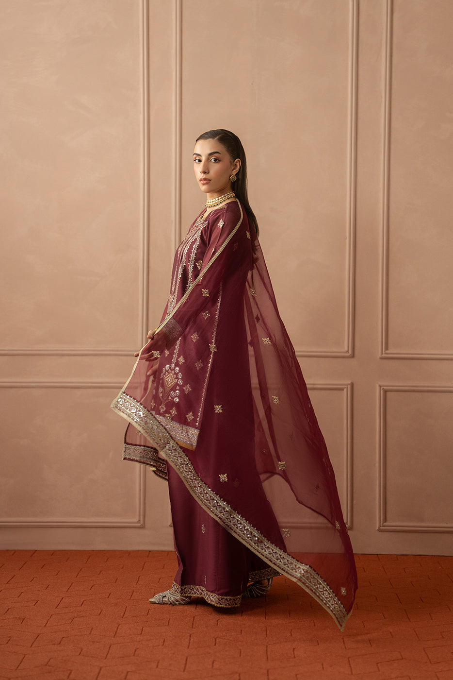 3 PIECE EMBROIDERED PAPER COTTON SUIT (LUXURY PRET)