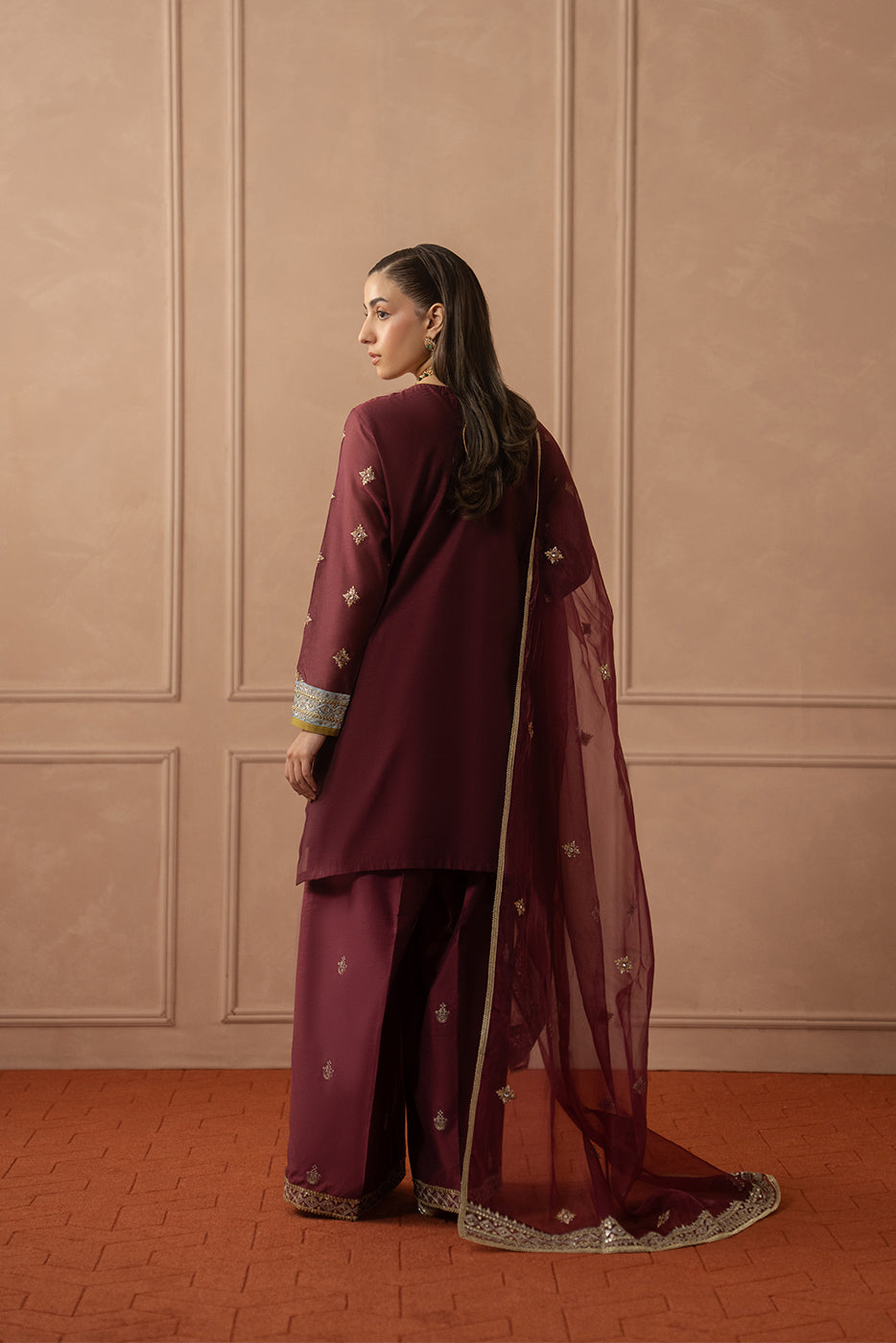 3 PIECE EMBROIDERED PAPER COTTON SUIT (LUXURY PRET)