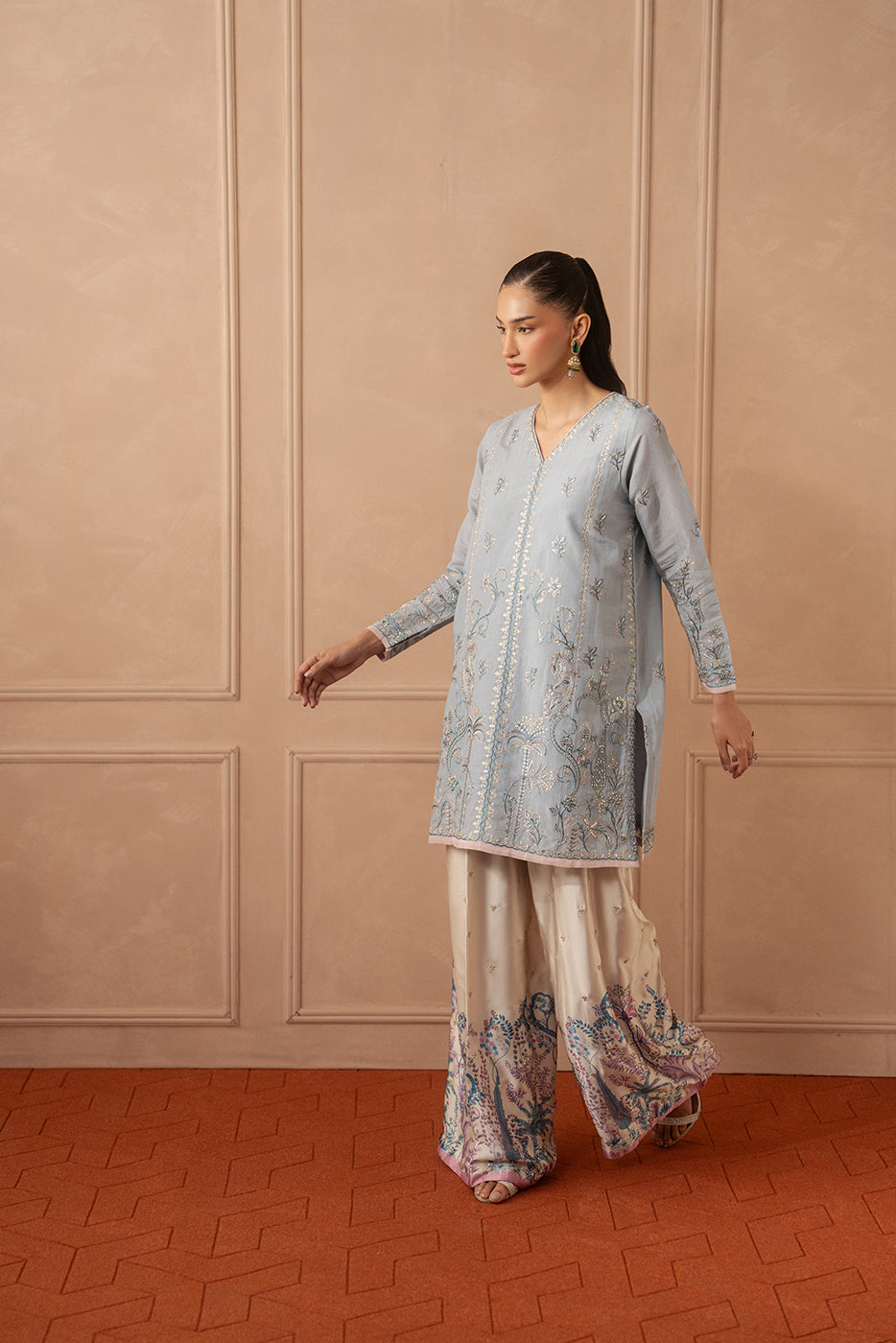 2 PIECE EMBROIDERED ZARI JACQUARD SUIT (LUXURY PRET)