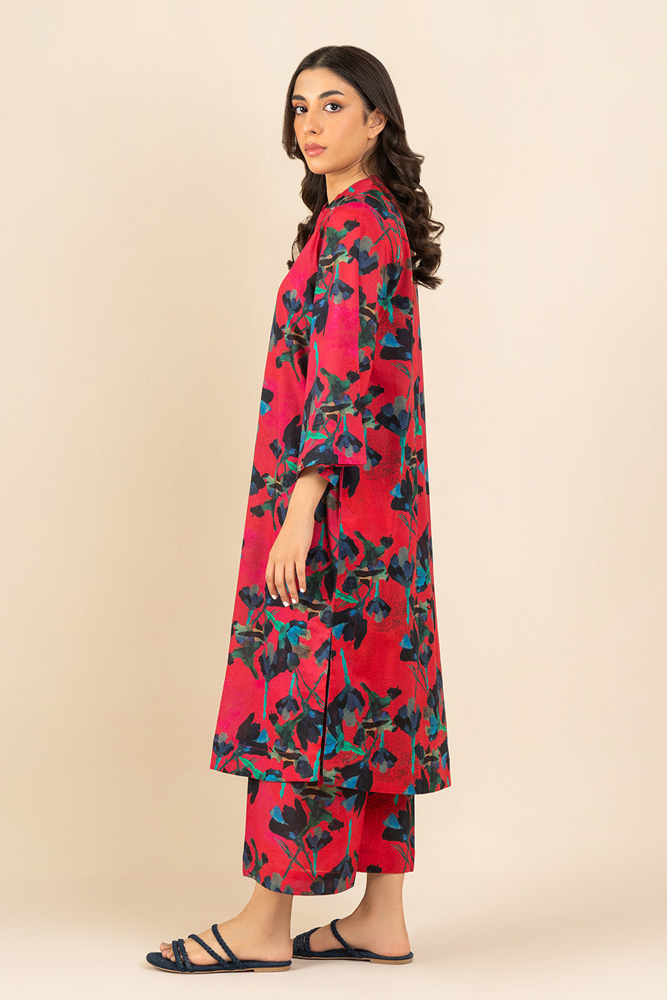 2 PIECE PRINTED LAWN SUIT (PRET)