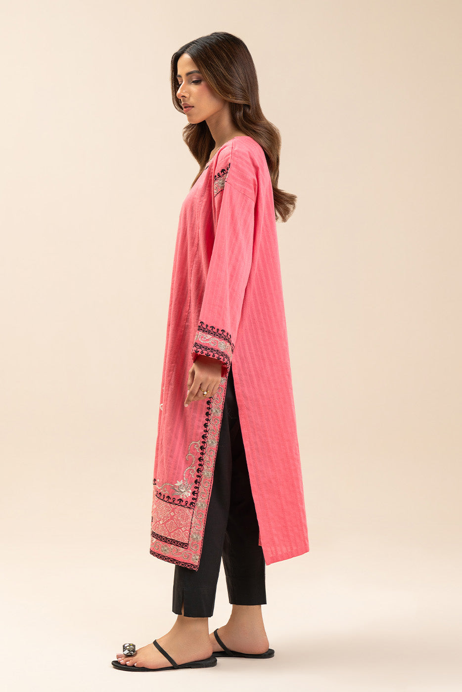 EMBROIDERED DORIA SHIRT (PRET)