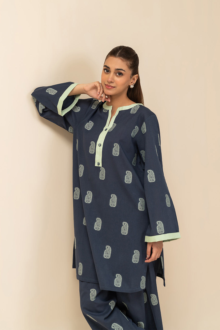 2 PIECE SOLID JACQUARD SUIT (PRET)