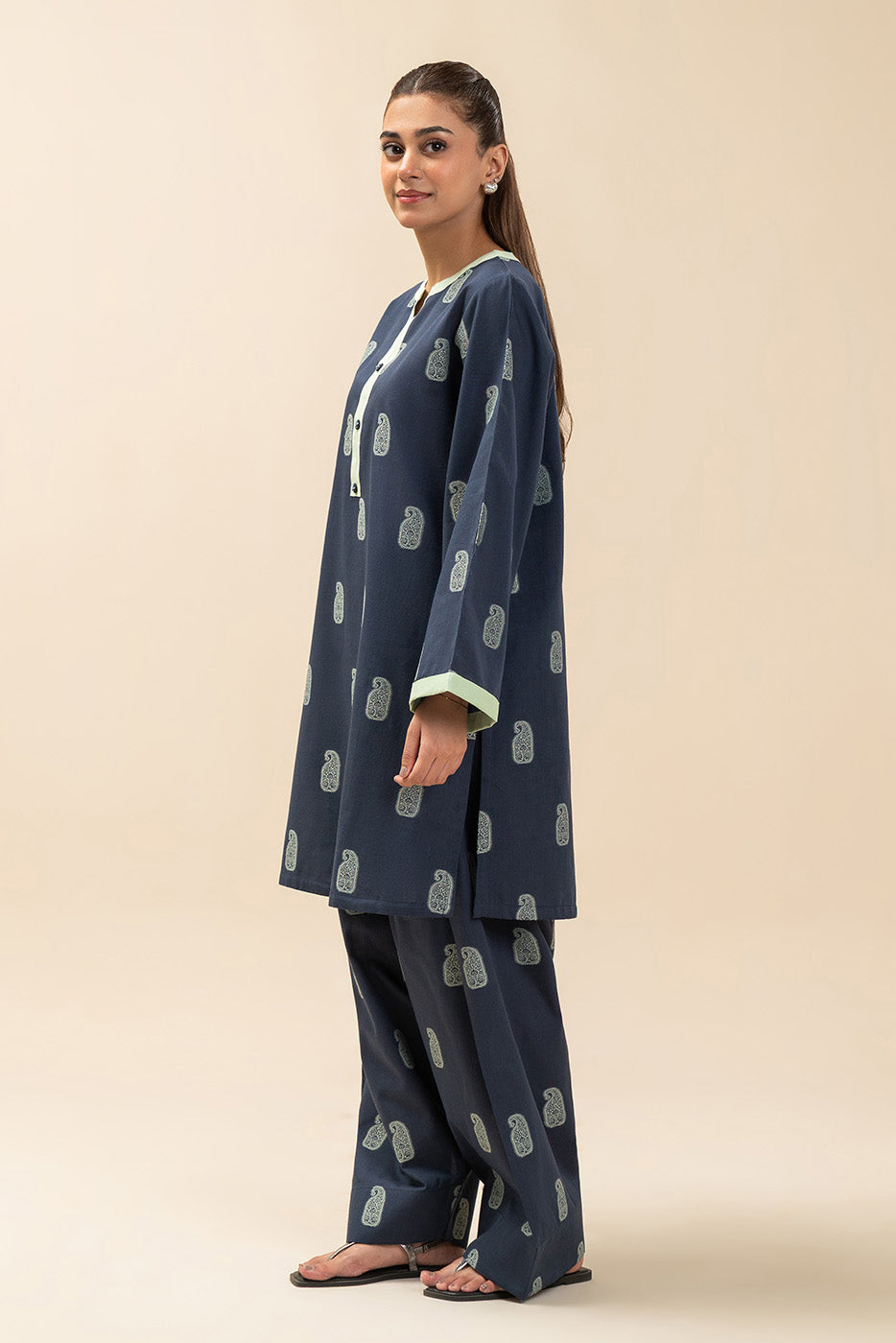 2 PIECE SOLID JACQUARD SUIT (PRET)