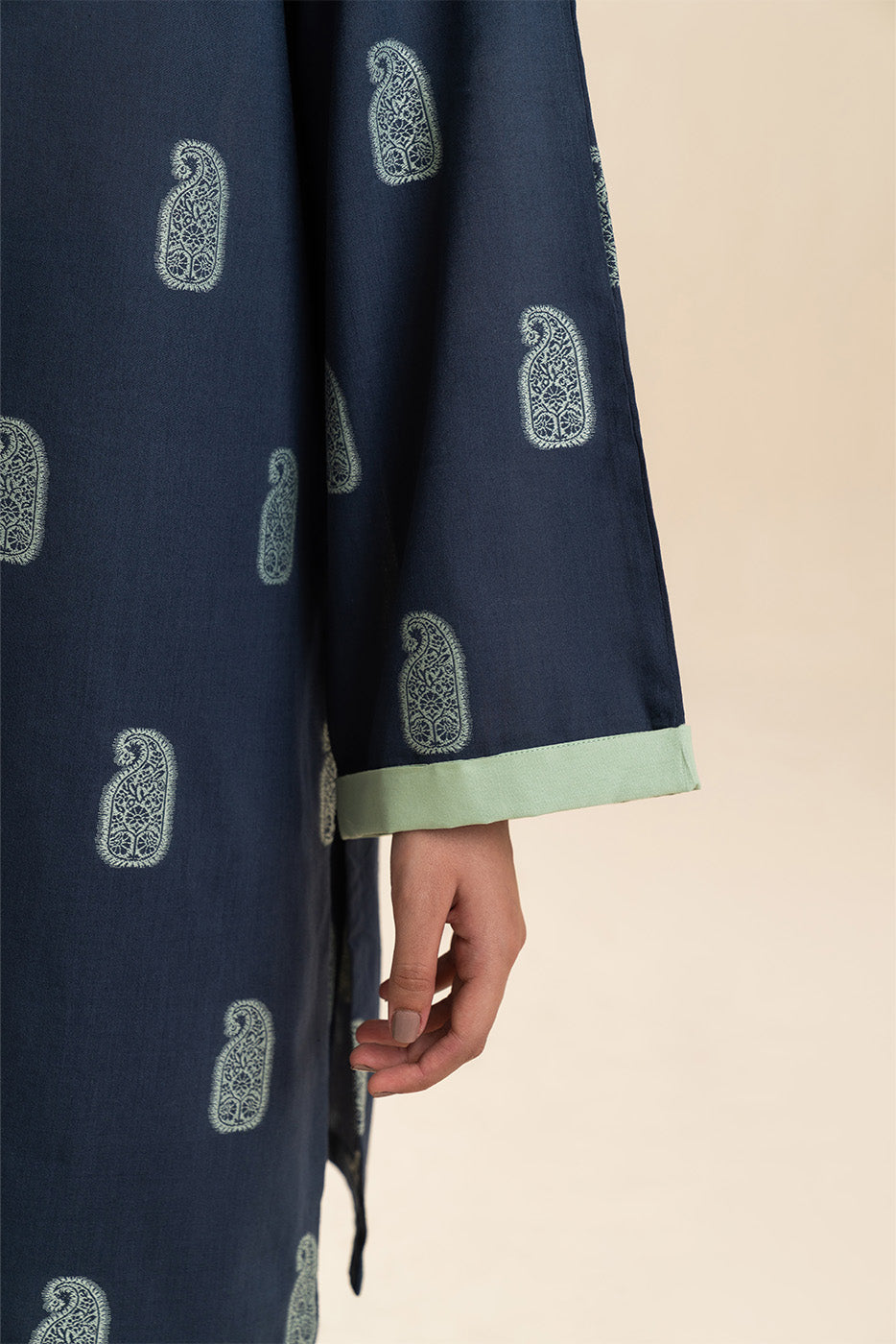 2 PIECE SOLID JACQUARD SUIT (PRET)