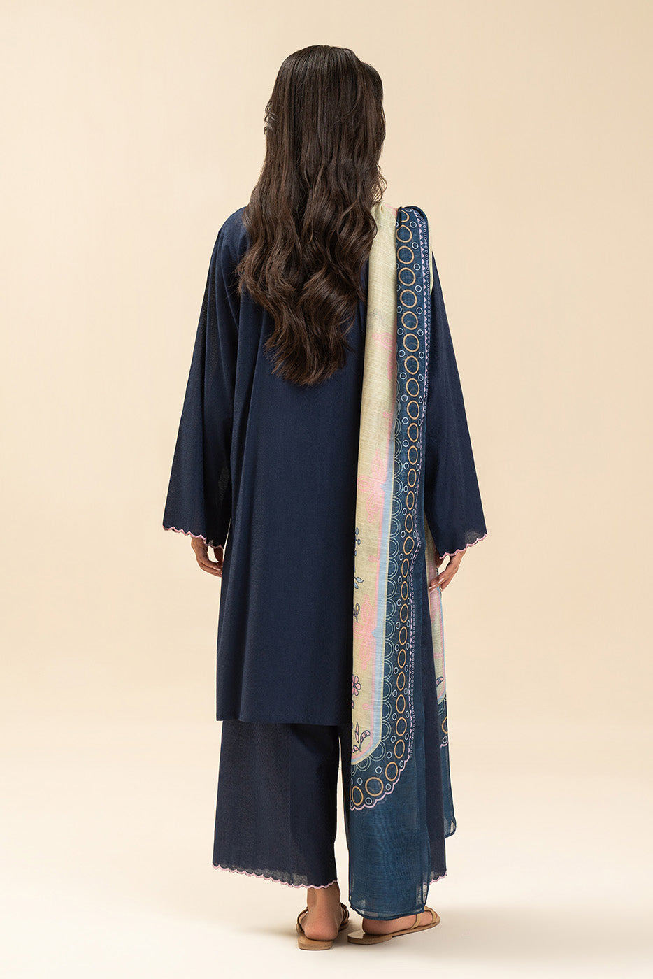 3 PIECE EMBROIDERED SELF JACQUARD SUIT (PRET)