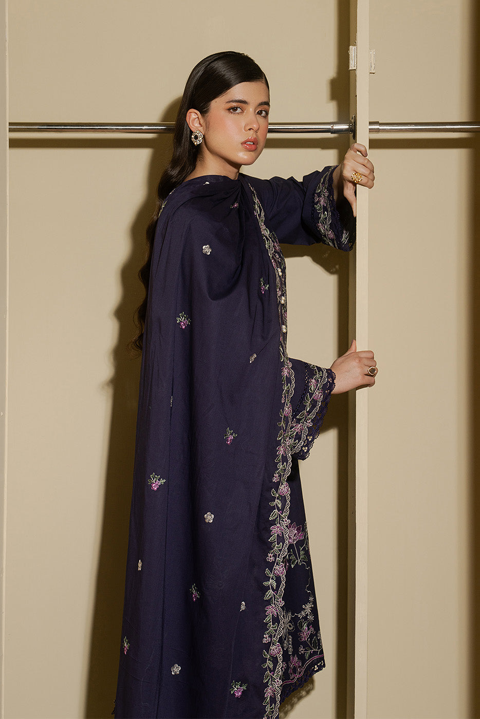 https://cdn.shopify.com/s/files/1/0488/9201/8848/files/BT12601UN004056_2_498ac5d6-0223-4d77-b75a-8360ac3c77a9.jpg?v=1772796061