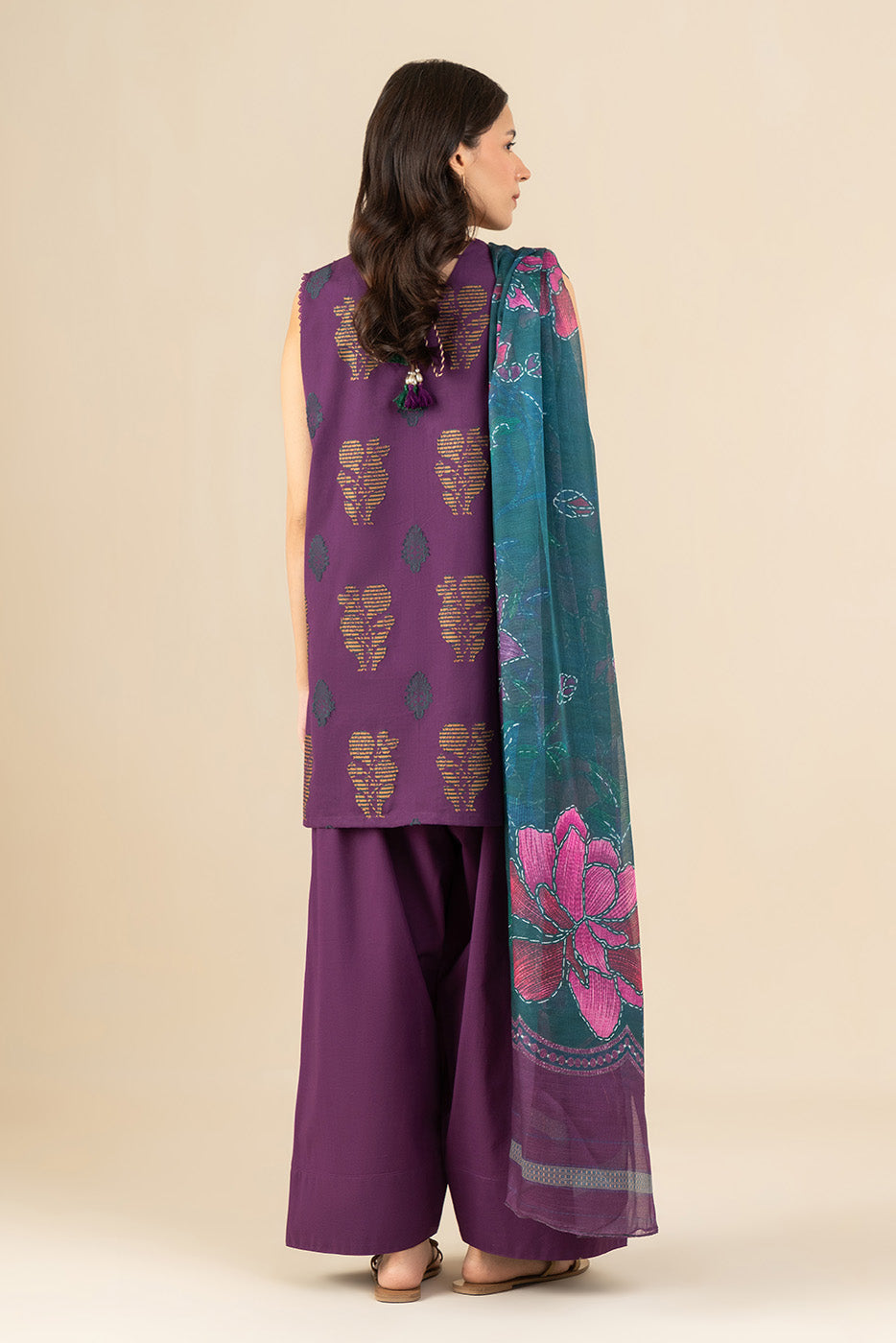 3 PIECE EMBROIDERED REVERSE JACQUARD SUIT-PRYTHIAN PLUM (UNSTITCHED)