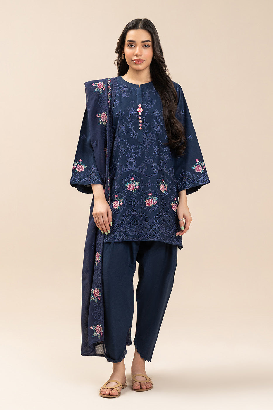 https://cdn.shopify.com/s/files/1/0488/9201/8848/files/BT12601UN004180A.jpg?v=1779454838