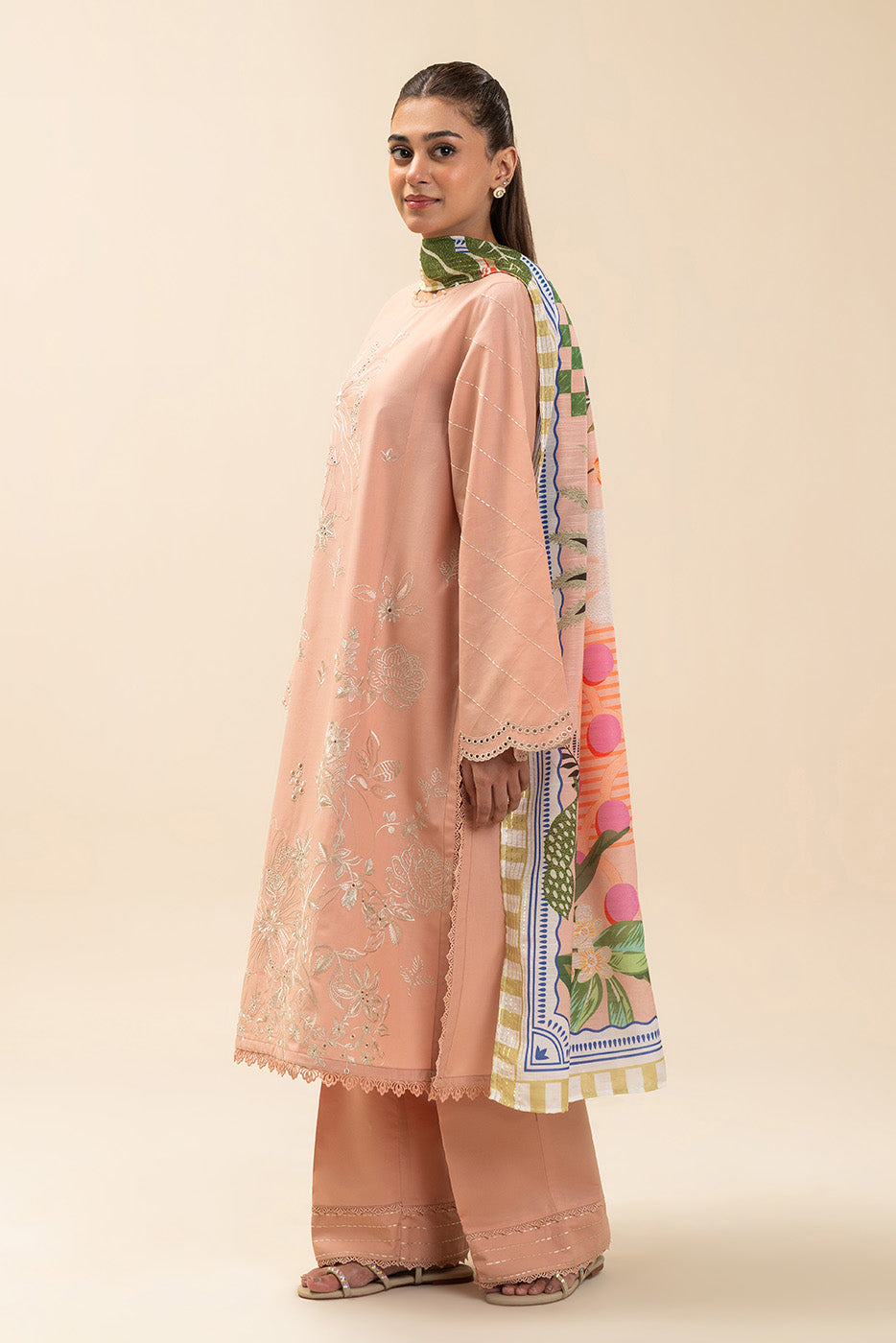 3 PIECE EMBROIDERED LAWN SUIT-VITAL FLORA (UNSTITCHED)