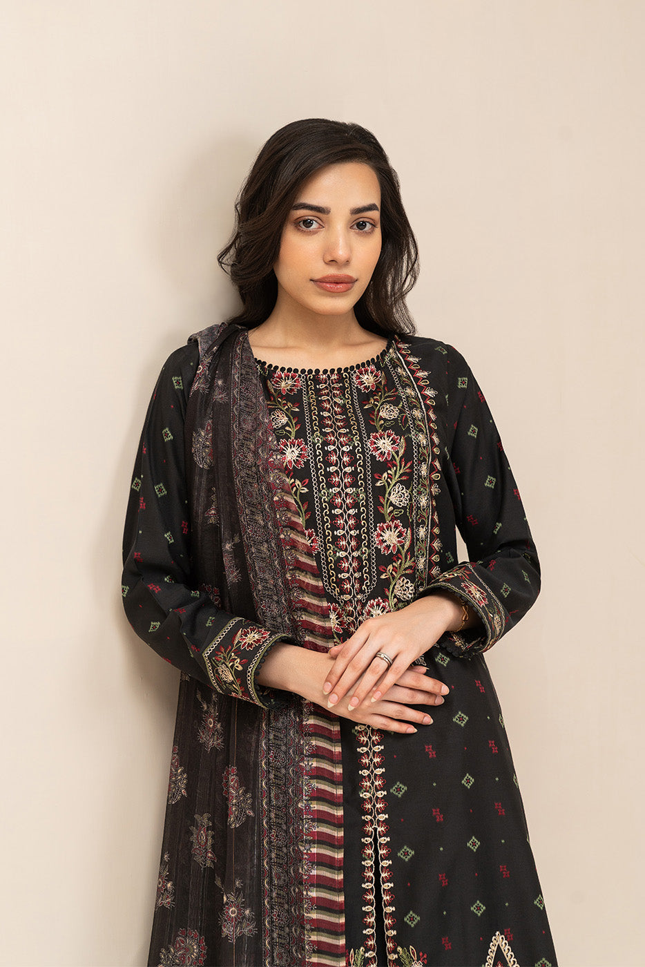 3 PIECE EMBROIDERED JACQUARD SUIT-SABLE GRACE (UNSTITCHED)