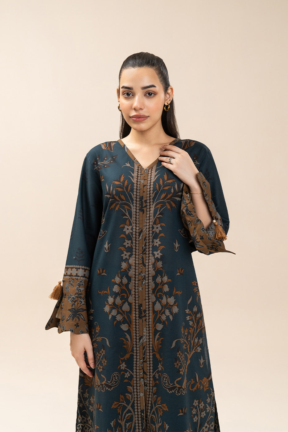 https://cdn.shopify.com/s/files/1/0488/9201/8848/files/BT12602UN004539_1.jpg?v=1781612412
