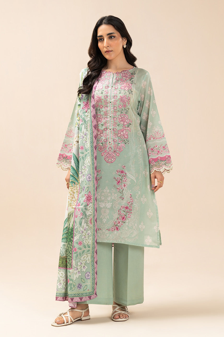 3 PIECE EMBROIDERED LAWN SUIT-GARNET GLINT (UNSTITCHED)