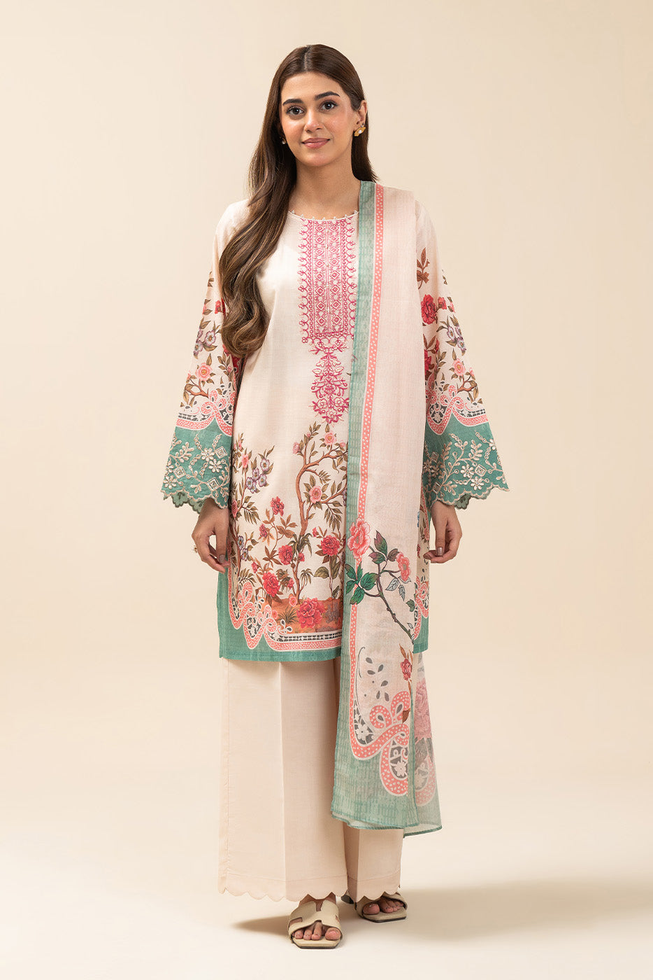 3 PIECE EMBROIDERED LAWN SUIT-BLOOMING HERITAGE (UNSTITCHED)
