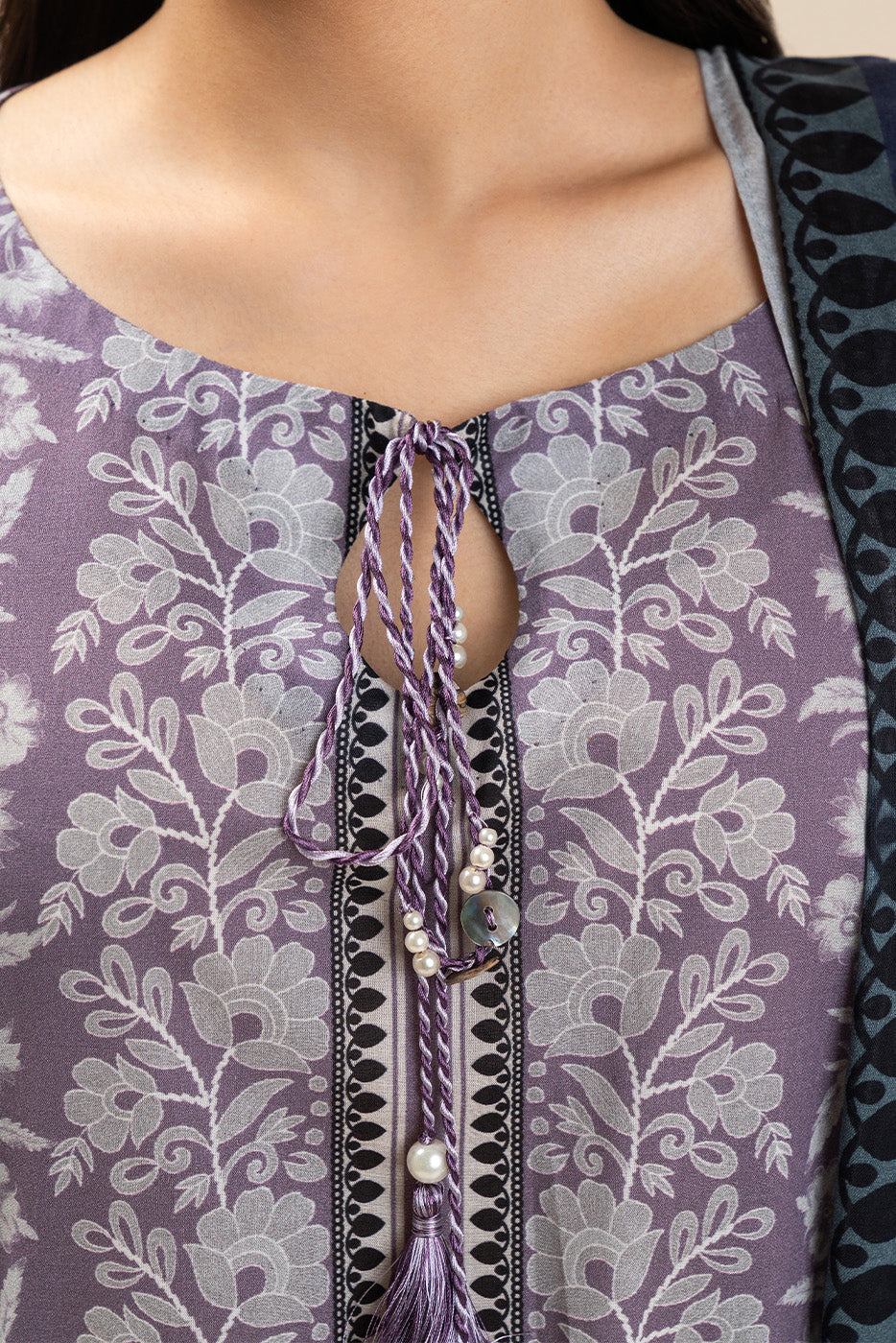 3 PIECE PRINTED LAWN SUIT-LAVENDER CHARM (UNSTITCHED)
