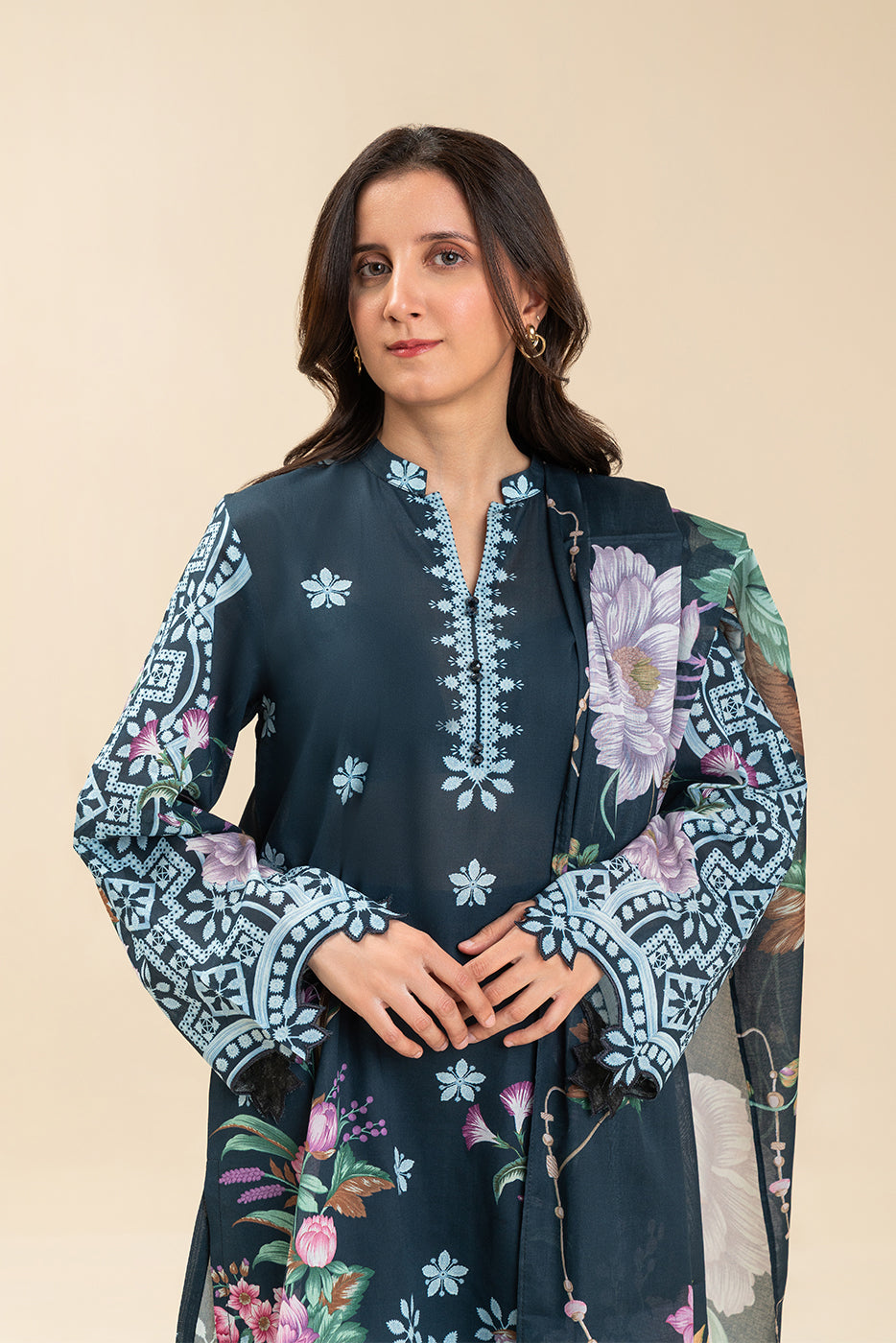 3 PICE PRINTED LAWN SUIT-RAVEN FLORET (UNSTITCHED)