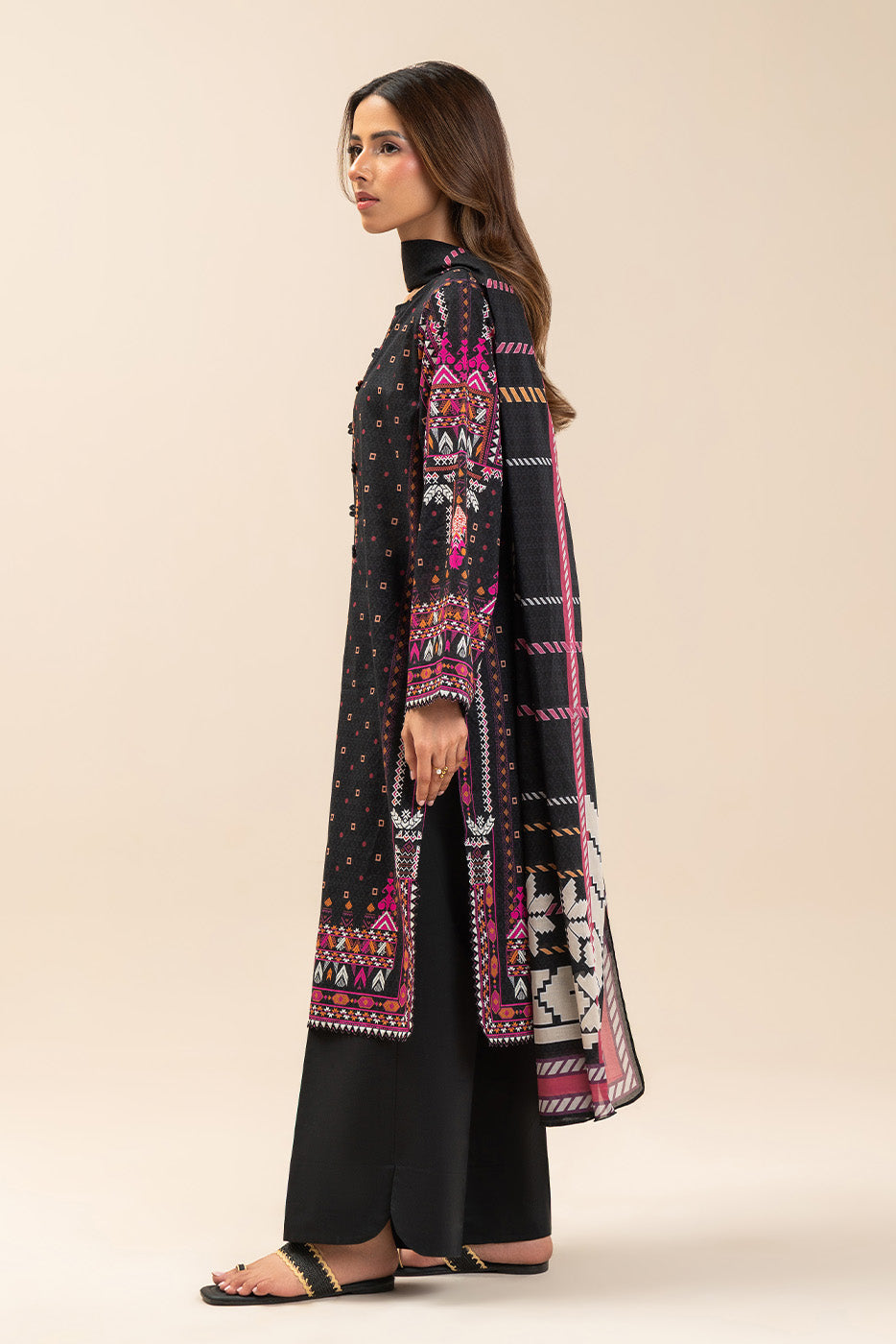 3 PIECE PRINTED LAWN SUIT-MIDNIGHT NOIR (UNSTITCHED)