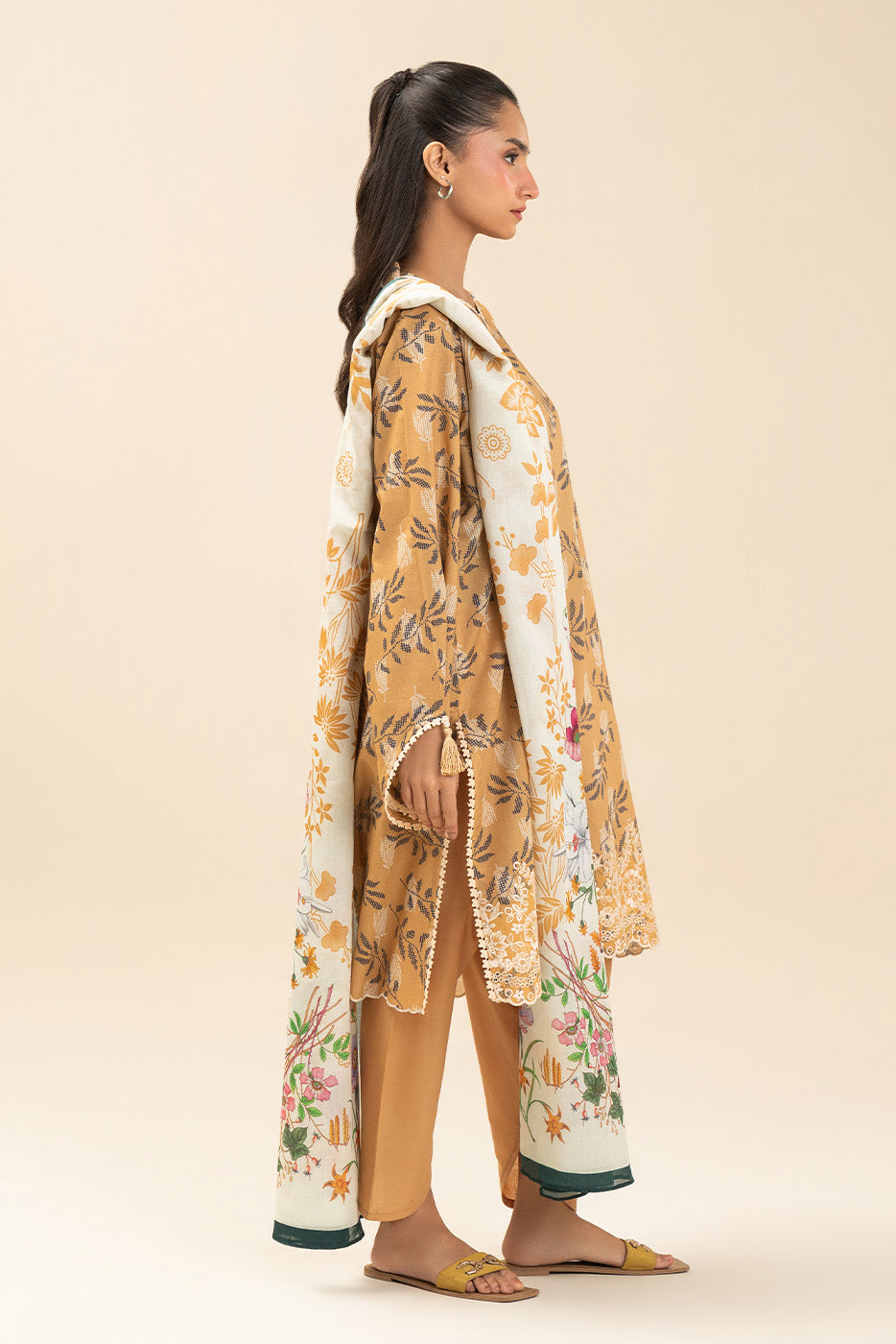 3 PIECE EMBROIDERED LAWN SUIT-MUSTARD MEADOW (UNSTITCHED)