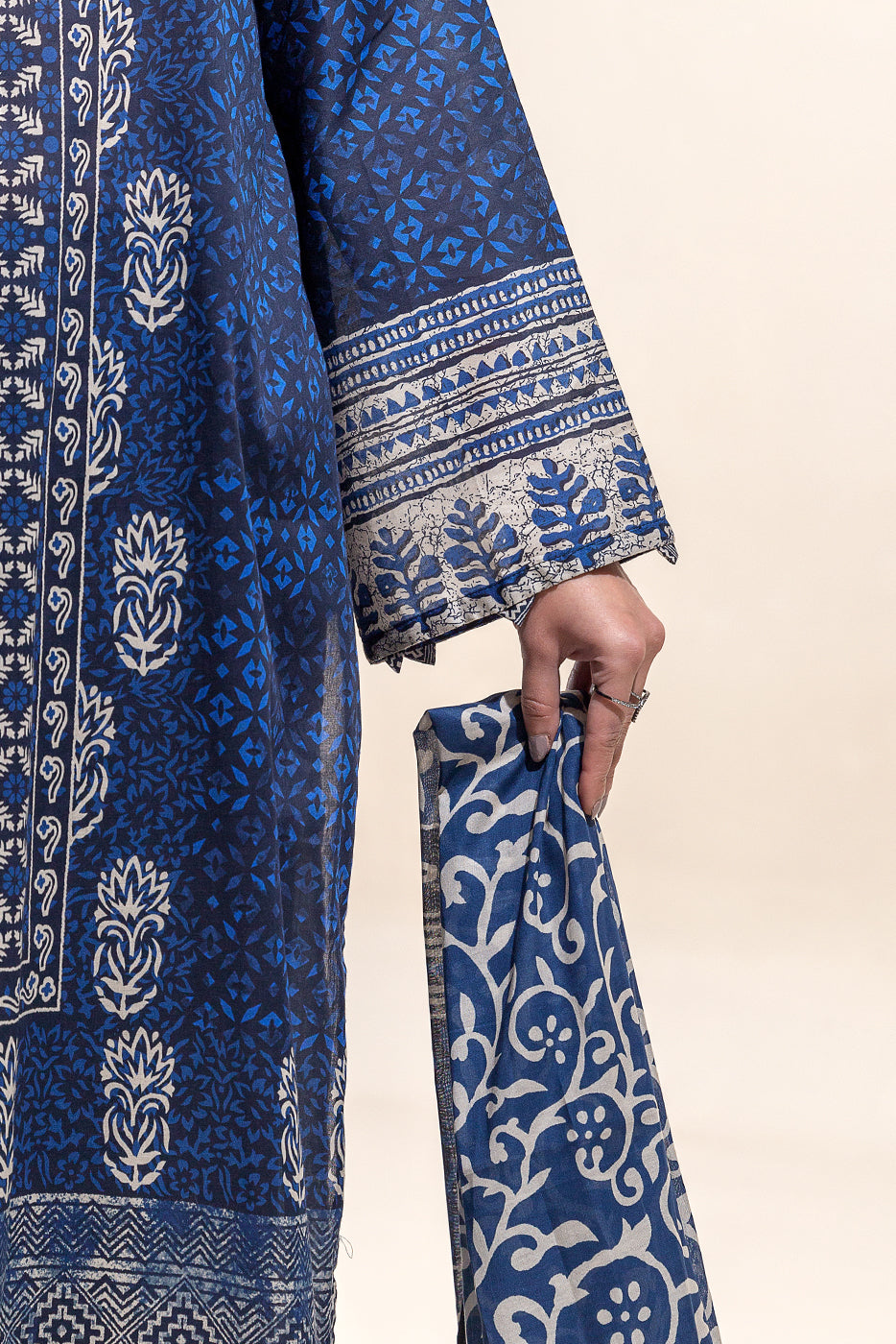 Irhat Dress