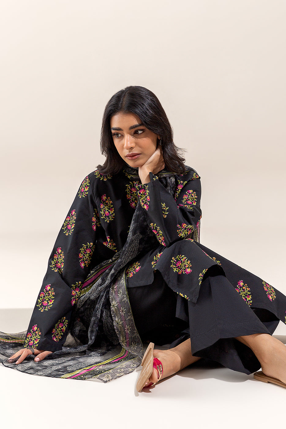 3 Piece Printed Lawn Suit-Charcoal Hues (Unstitched)