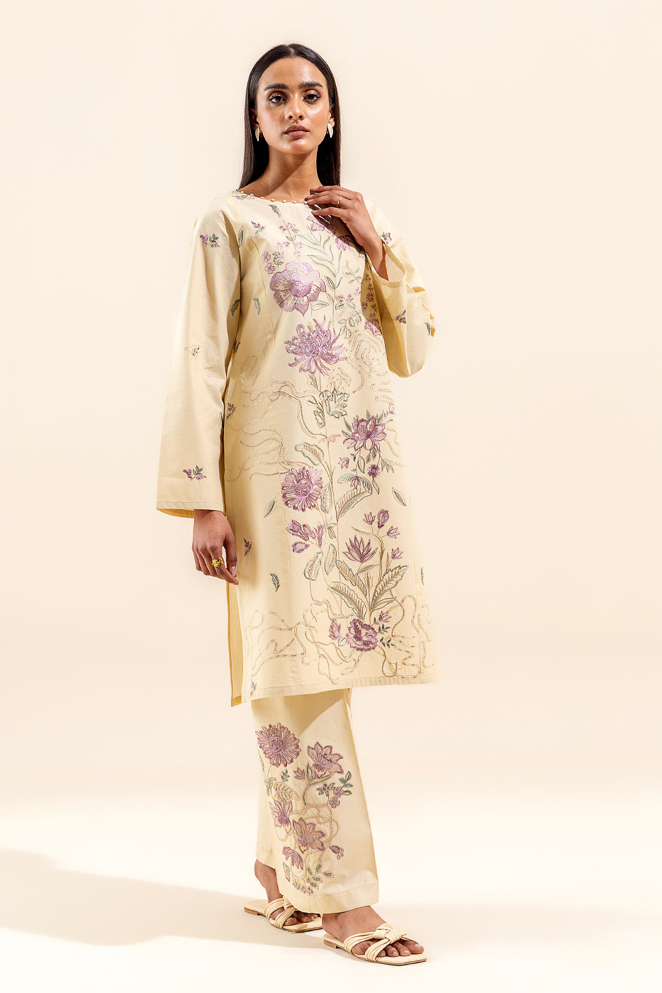 https://cdn.shopify.com/s/files/1/0488/9201/8848/files/BT1S24U96_3_914103bd-08db-4af3-b95a-4d4b4f7e7bee.jpg?v=1718883978