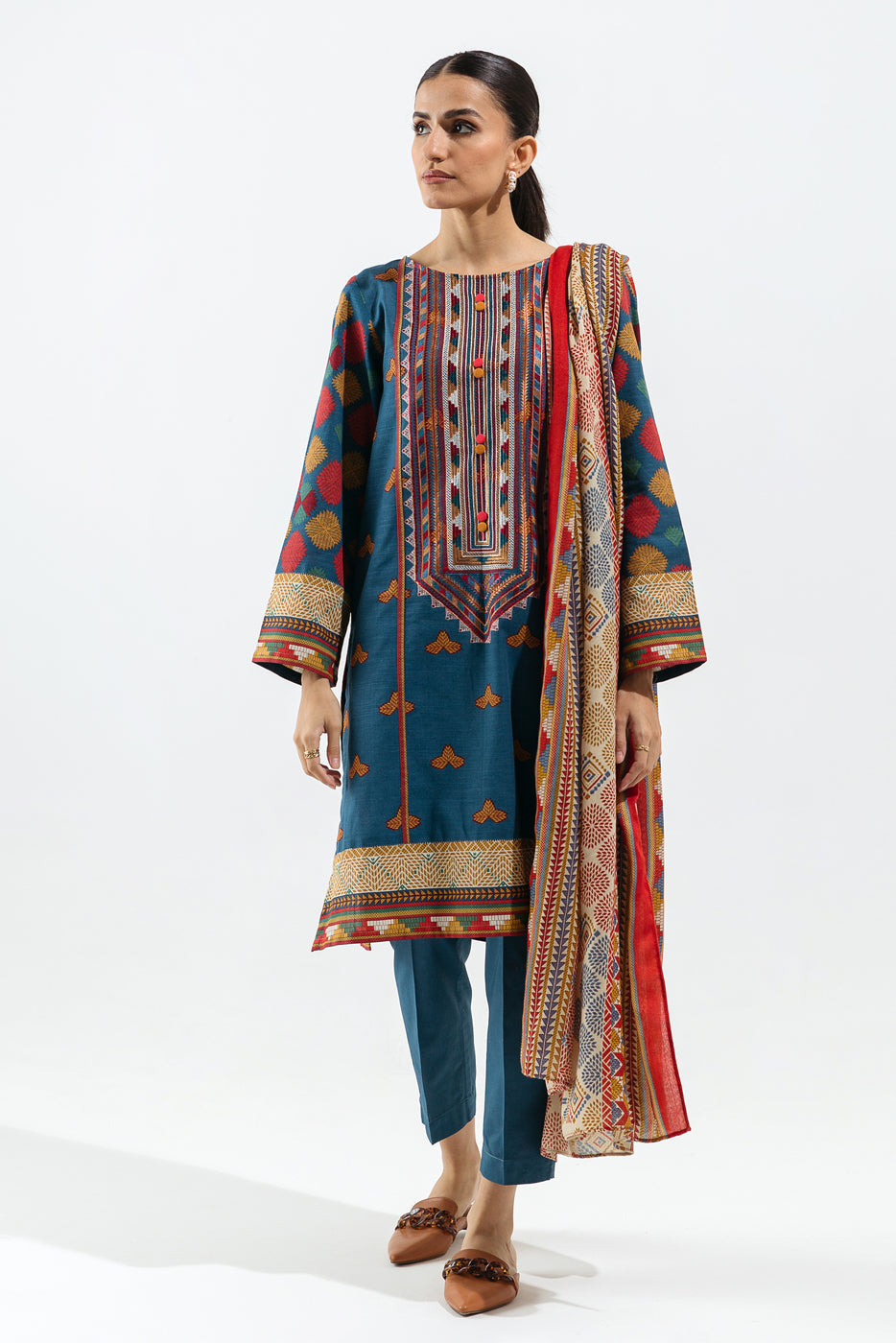 3 Piece - Embroidered Khaddar Suit - Indigo Haze